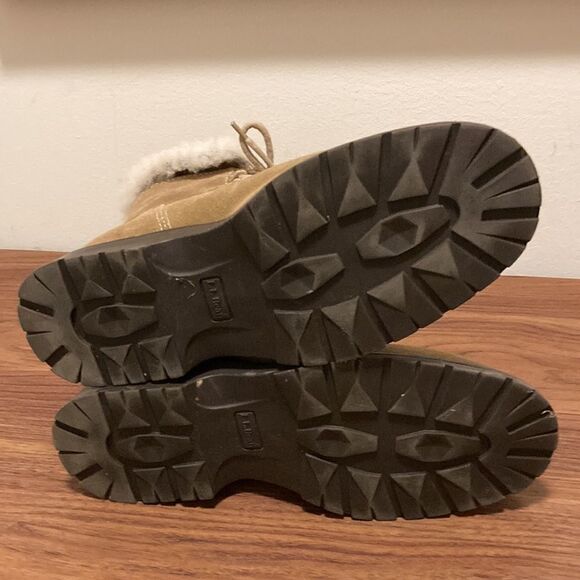 LLBean NWOT Tan Lace Up Nordic Winter Boot with Fleece Lining & Roll Down Cuff. - Picture 5 of 8